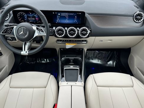 New 2026 Mercedes-Benz GLA 250 image 13