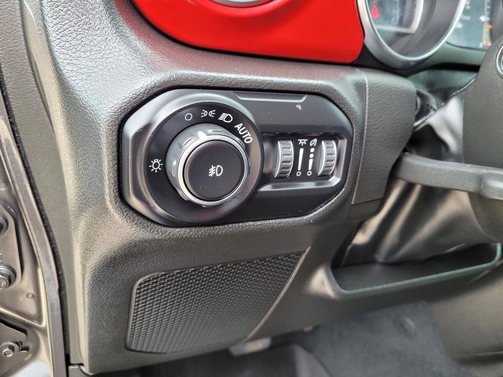 Used 2022 Jeep Wrangler Rubicon AWD/4WD image 19