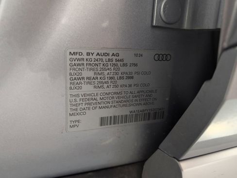 Certified 2025 Audi Q5 2.0T Premium Plus w/ Premium Plus Package image 38