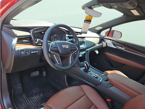 New 2025 Cadillac XT5 Premium Luxury w/ Technology Package image 10