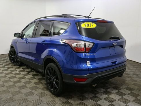 Used 2017 Ford Escape SE w/ Equipment Group 201A image 7