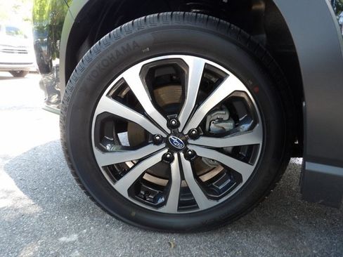 Certified 2023 Subaru Forester Limited AWD/4WD image 30