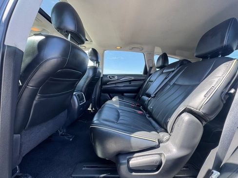 Used 2019 INFINITI QX60 Luxe w/ Essential Package FWD image 24
