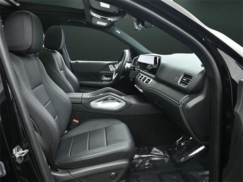 Used 2022 Mercedes-Benz GLS 450 4MATIC image 24