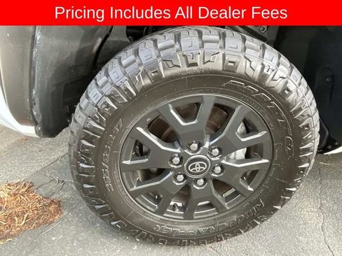 Used 2025 Toyota 4Runner SR5 AWD/4WD image 7