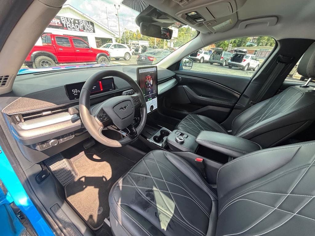 Used 2022 Ford Mustang Mach-E Select AWD/4WD image 17