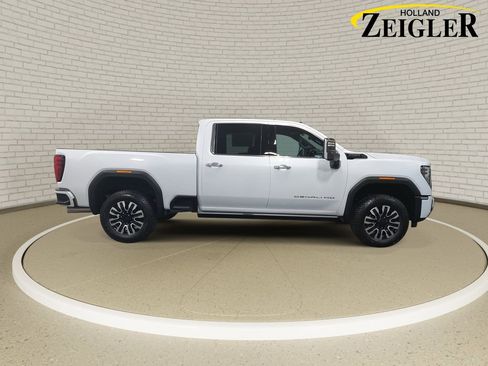 New 2026 GMC Sierra 2500 Denali Ultimate image 4