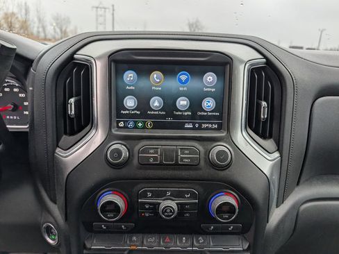 Used 2022 Chevrolet Silverado 1500 LT AWD/4WD image 18