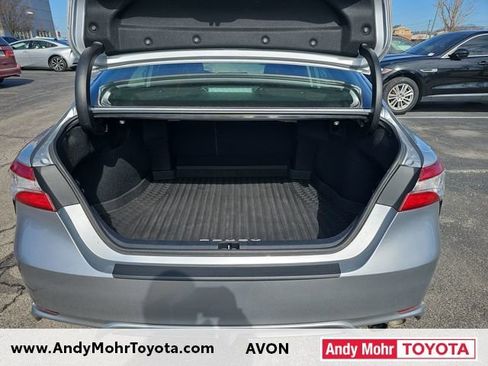 Used 2020 Toyota Camry SE w/ Convenience Package image 11