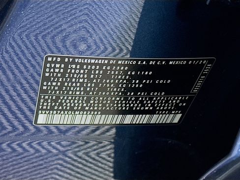 Used 2020 Volkswagen Tiguan SE image 12