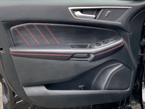 Used 2023 Ford Edge ST-Line w/ Cargo Accessory Package image 20