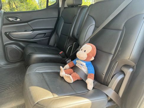 Used 2020 GMC Acadia SLT FWD image 12