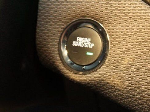 Used 2018 Chevrolet Cruze LT image 24