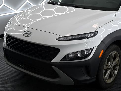Used 2022 Hyundai Kona SEL image 7