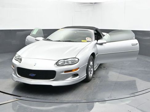 Used 2002 Chevrolet Camaro Z28 w/ Sport Appearance Pkg RWD image 47