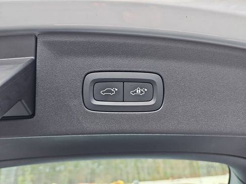 Used 2022 Polestar Polestar 2 w/ Pilot Package image 18