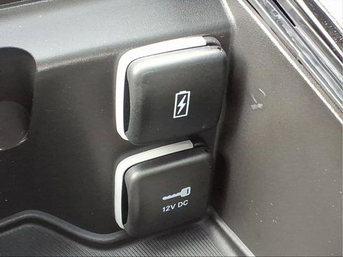 New 2026 Chrysler Pacifica Limited w/ S Appearance Package image 25