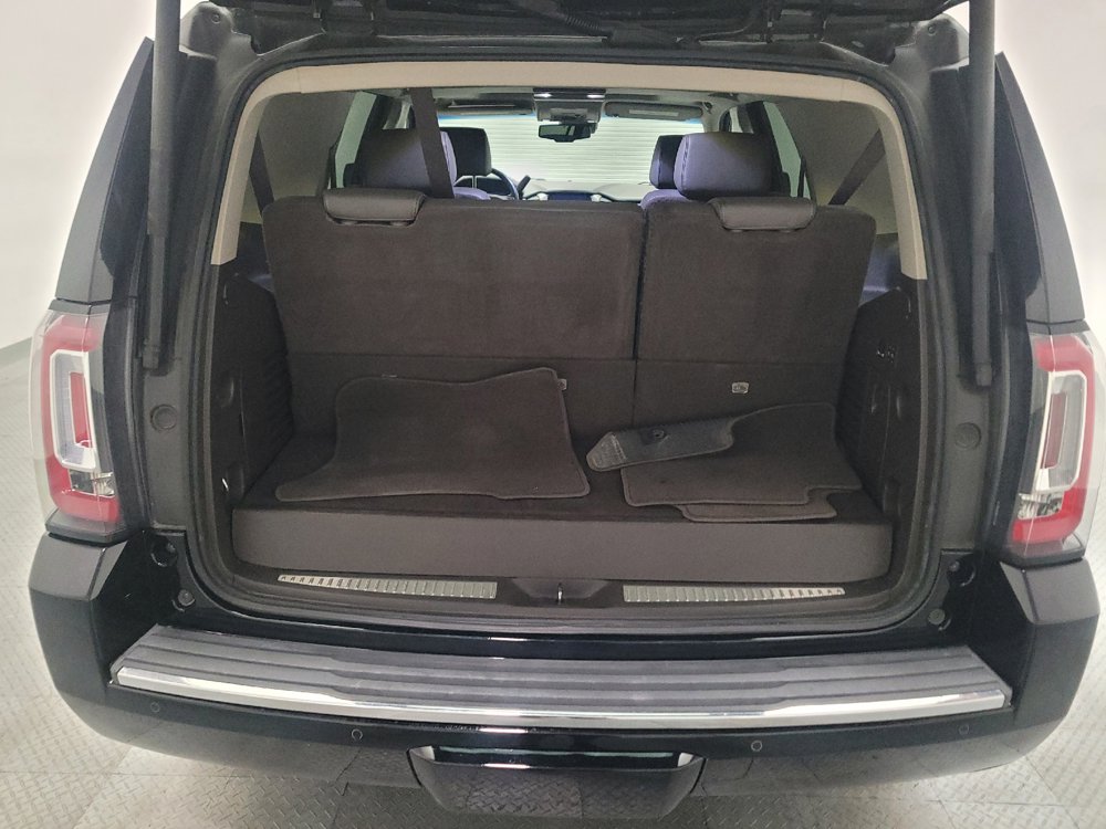Used 2017 GMC Yukon Denali w/ Open Road Package AWD/4WD image 29