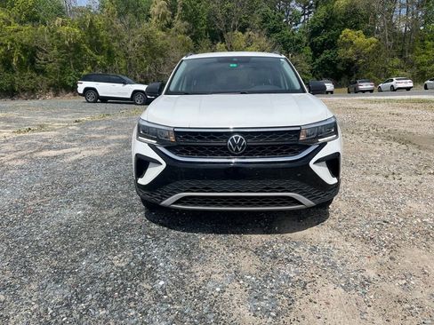 Used 2024 Volkswagen Taos S FWD image 8