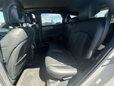 Used 2023 Kia Sportage X-Line w/ X-Line Premium Package AWD/4WD image 29