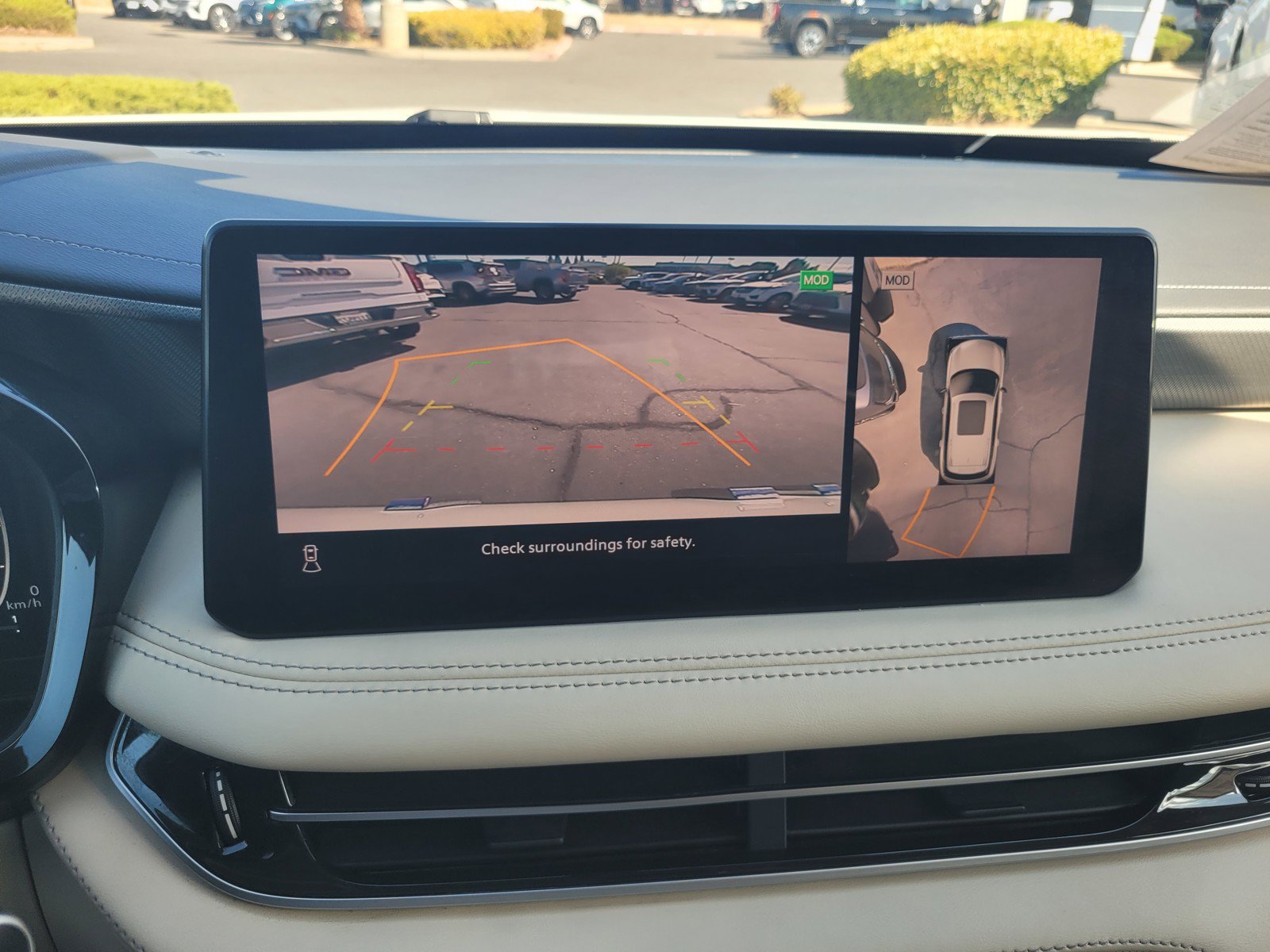 Used 2024 INFINITI QX60 Luxe w/ Performance Audio Package AWD/4WD image 19