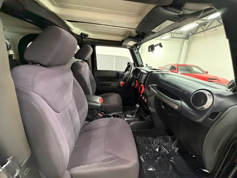 Used 2013 Jeep Wrangler Sport AWD/4WD image 18