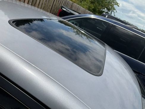 Used 2016 Dodge Charger R/T Scat Pack w/ Technology Group RWD image 9
