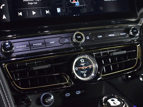 New 2026 Bentley Flying Spur Plug-In Hybrid image 32