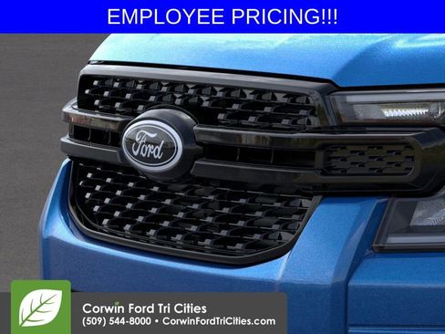New 2025 Ford Ranger XLT w/ Black Appearance Package AWD/4WD image 17