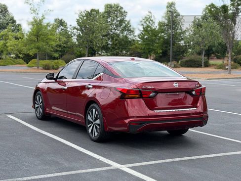 Used 2021 Nissan Altima 2.5 SV FWD image 5