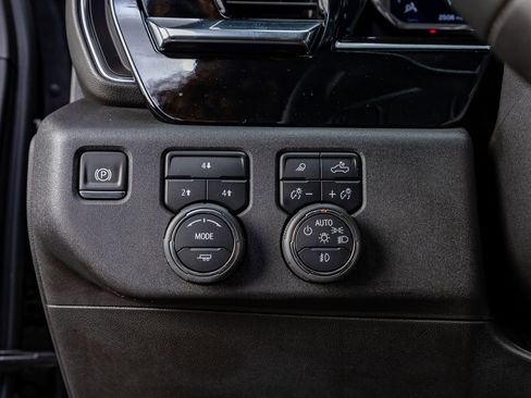 Used 2025 Chevrolet Silverado 2500 LT w/ Trail Boss Package image 23