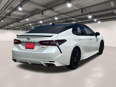 Used 2021 Toyota Camry XSE w/ Carpet Mat Package (TMS) FWD image 16