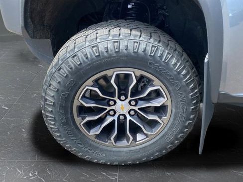 Used 2022 Chevrolet Colorado ZR2 AWD/4WD image 30