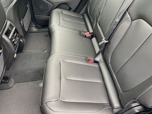 New 2025 Jeep Grand Cherokee Limited w/ Luxury Tech Group II image 39