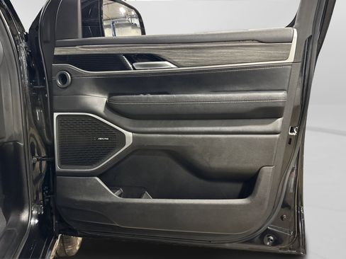 Used 2024 Jeep Wagoneer Series II w/ Flexible Seating Group image 43