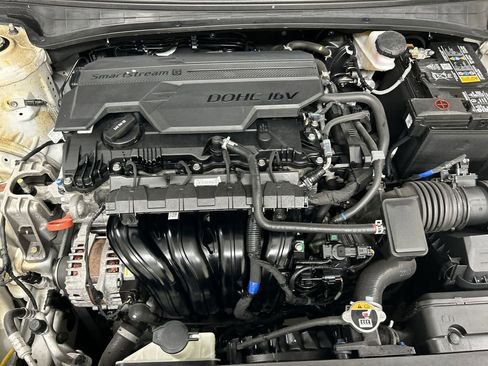 Used 2023 Hyundai Elantra SEL w/ Convenience Package image 24