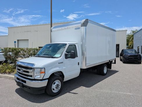New 2026 Ford E-350 and Econoline 350 Super Duty w/ Power Equipment Group RWD image 5