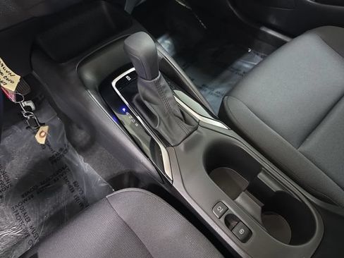 Certified 2025 Toyota Corolla LE FWD image 21