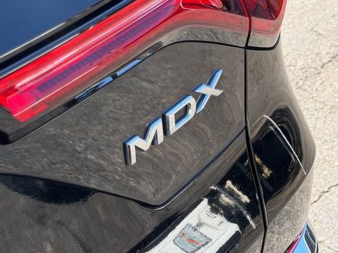 Used 2023 Acura MDX SH-AWD w/ Advance Package image 18