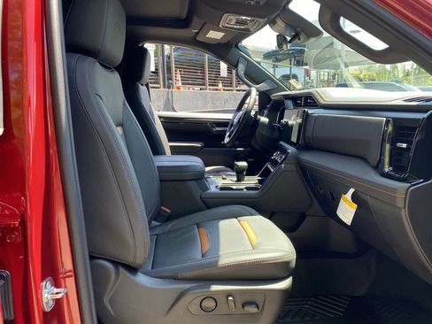 Used 2026 GMC Sierra 1500 AT4 w/ AT4 Premium Package AWD/4WD image 18