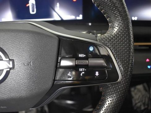 Used 2024 Nissan Ariya AWD image 17