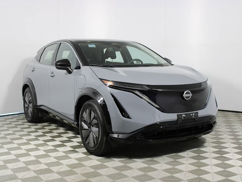 Used 2024 Nissan Ariya FWD image 18