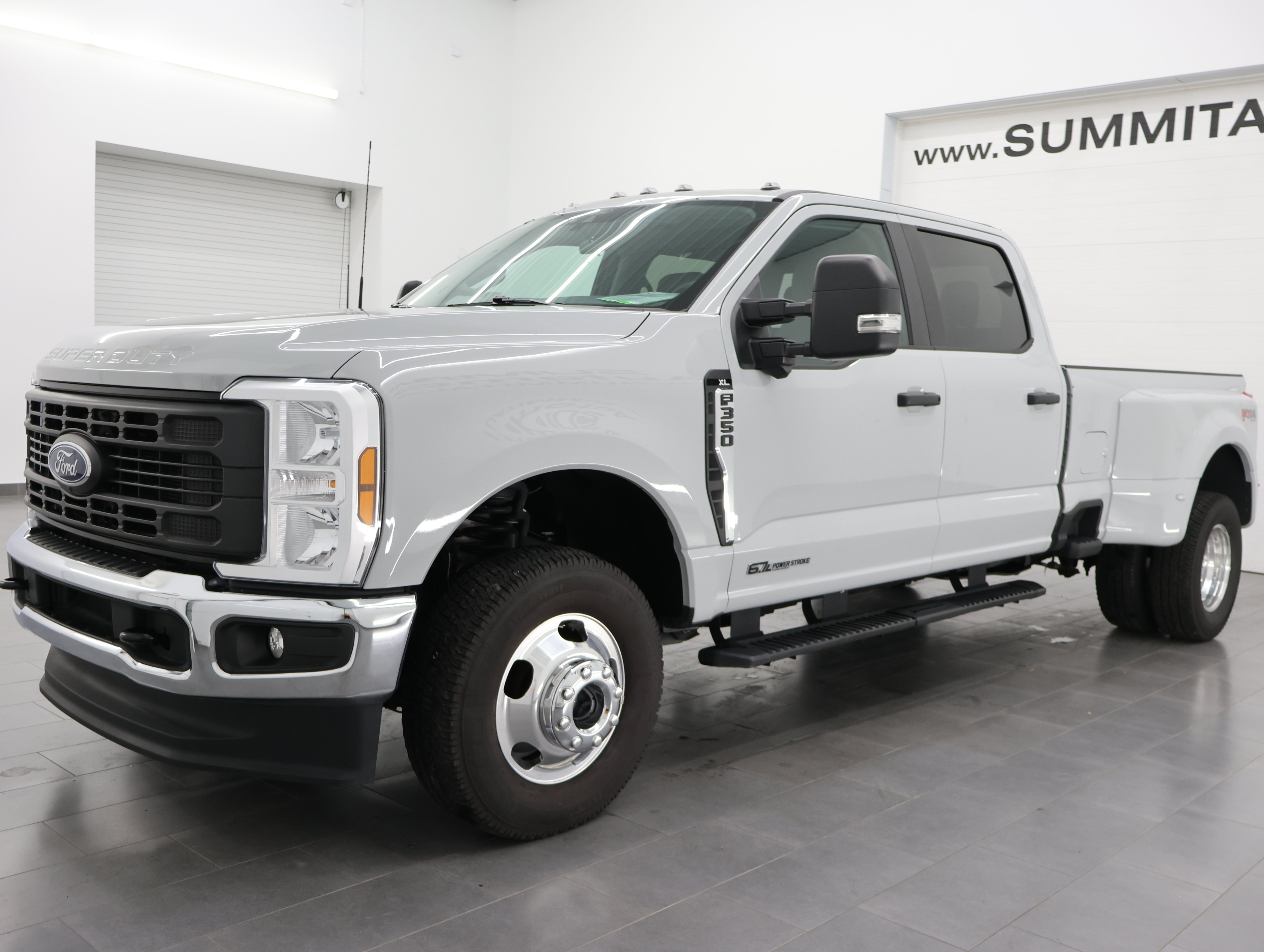 Used 2025 Ford F350 XL w/ 360-Degree Camera Package AWD/4WD image 7