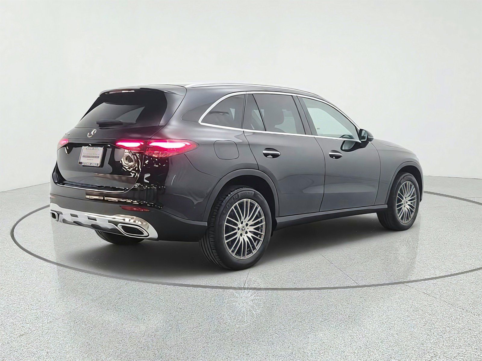 Used 2024 Mercedes-Benz GLC 300 image 5