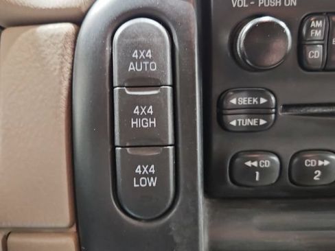 Used 2002 Ford Explorer XLT AWD/4WD image 19