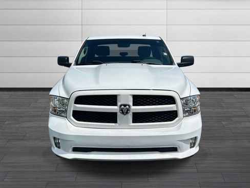 Used 2018 RAM 1500 Express w/ Express Value Package AWD/4WD image 10
