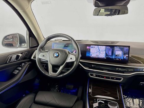 Used 2023 BMW X7 xDrive40i w/ Premium Package image 24