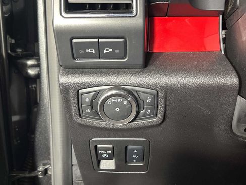 Certified 2018 Ford F150 Lariat w/ Equipment Group 502A Luxury AWD/4WD image 28
