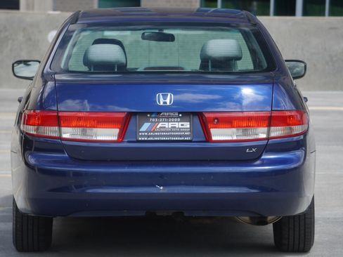 Used 2004 Honda Accord LX image 9