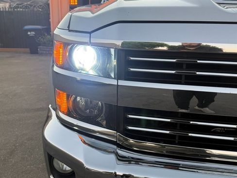 Used 2018 Chevrolet Silverado 2500 LTZ w/ Duramax Plus Package AWD/4WD image 4